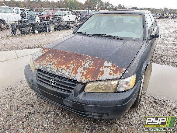 1997 TOYOTA CAMRY available for parts