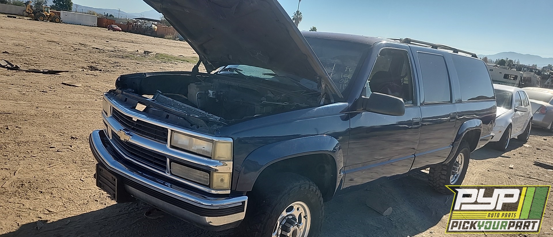 1995 CHEVROLET K2500 SUBURBAN partes disponibles