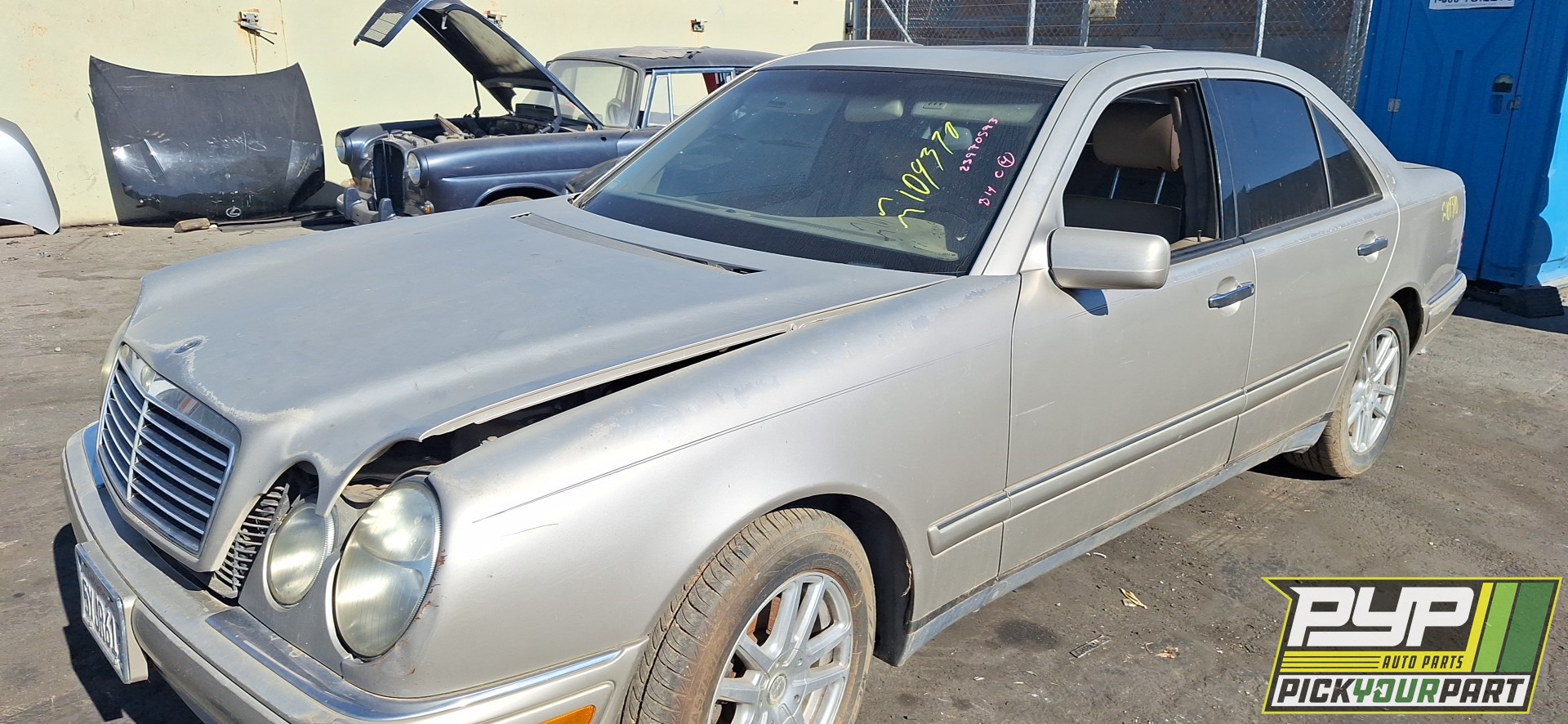 1998 MERCEDES-BENZ E320 partes disponibles
