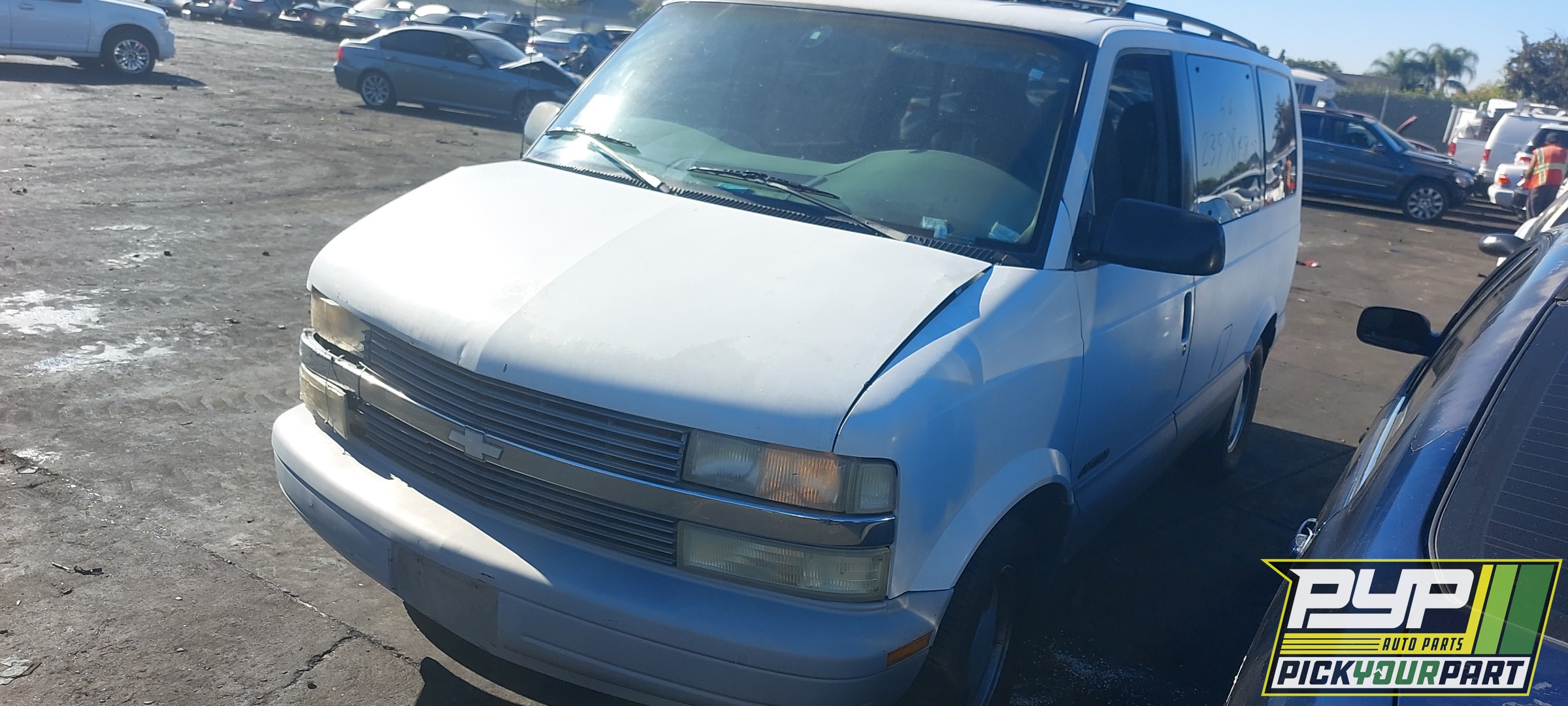1997 CHEVROLET ASTRO available for parts