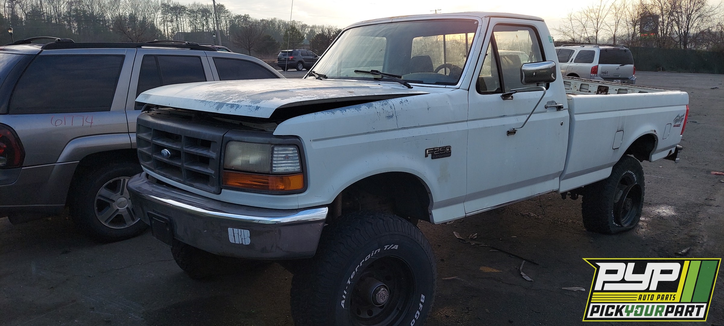 1992 FORD F-250 available for parts