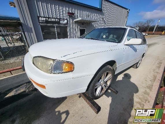 1995 TOYOTA CAMRY available for parts