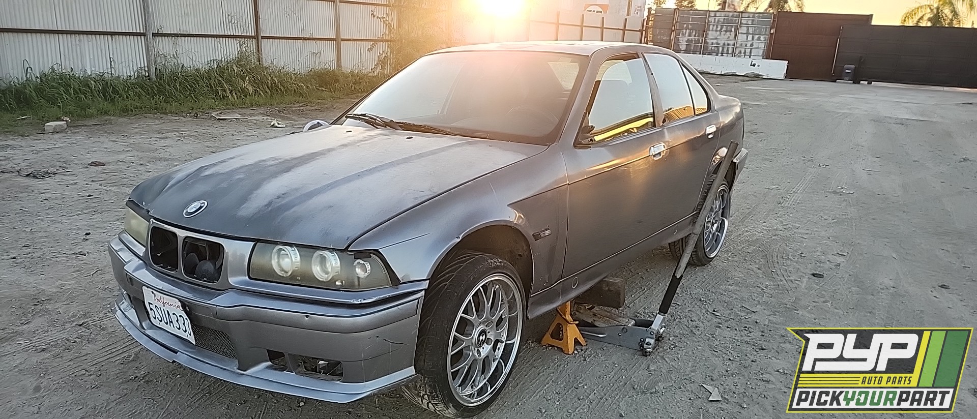 1993 BMW 325I available for parts
