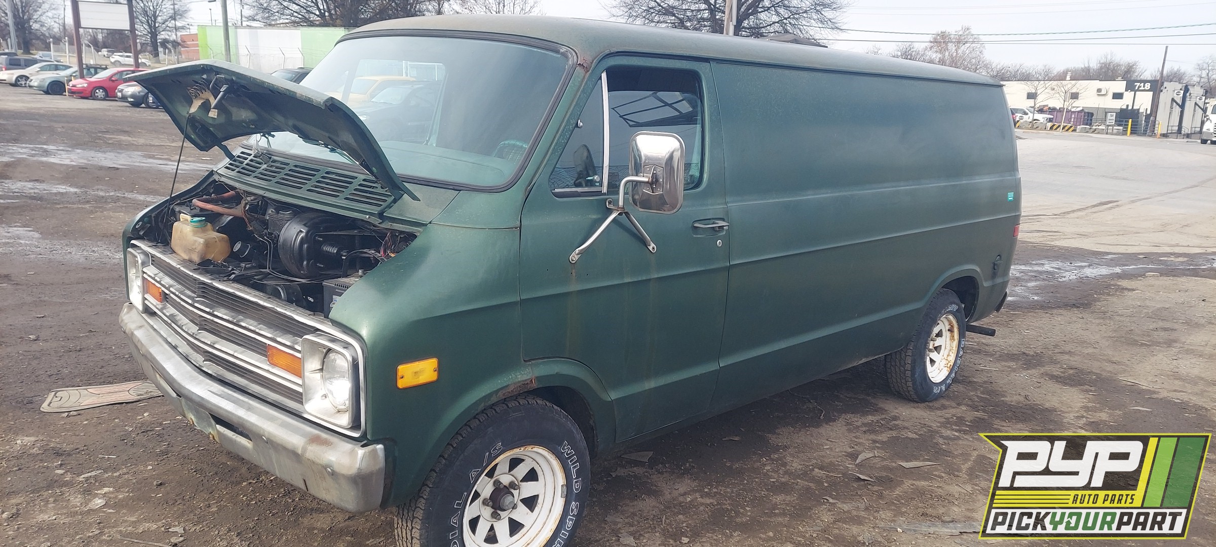 1978 DODGE B200 available for parts