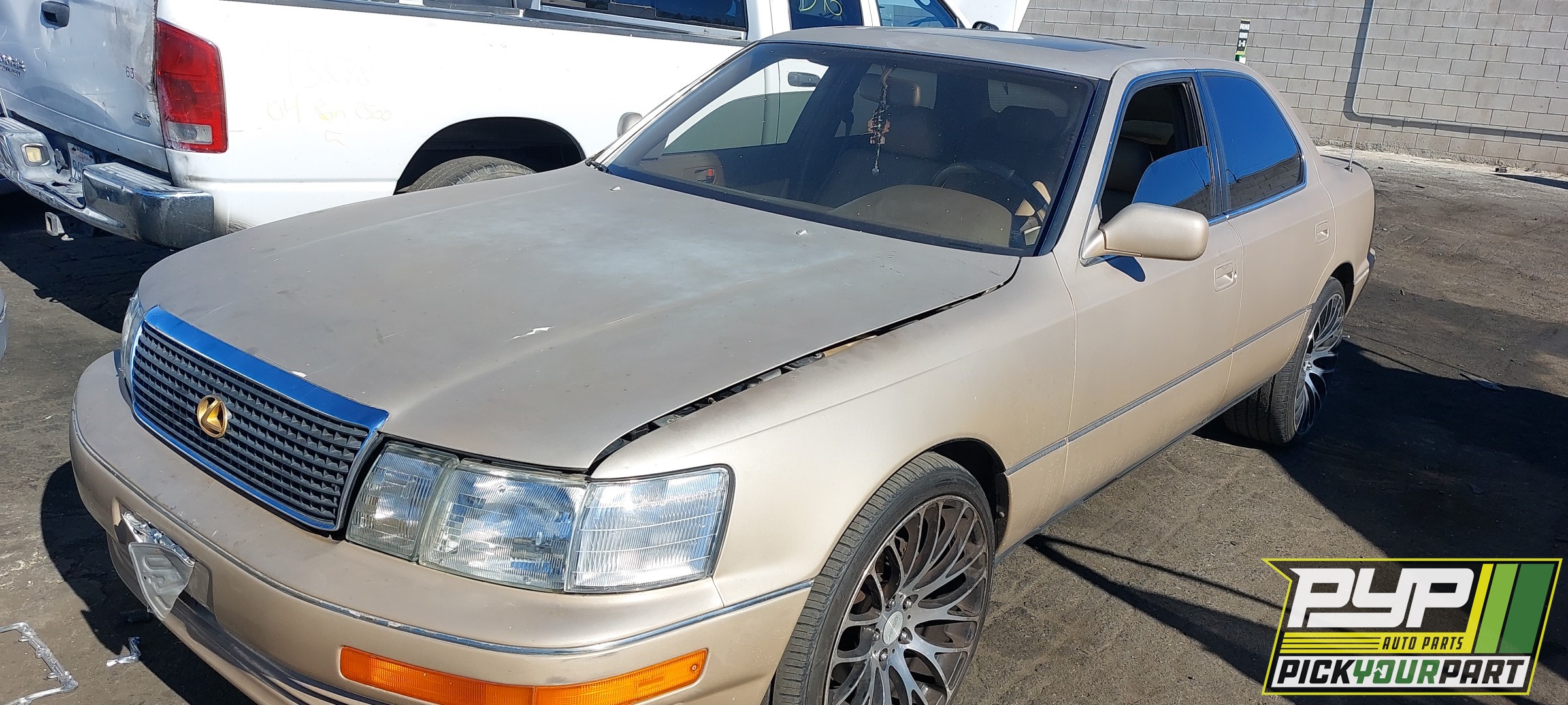 1992 LEXUS LS400 available for parts