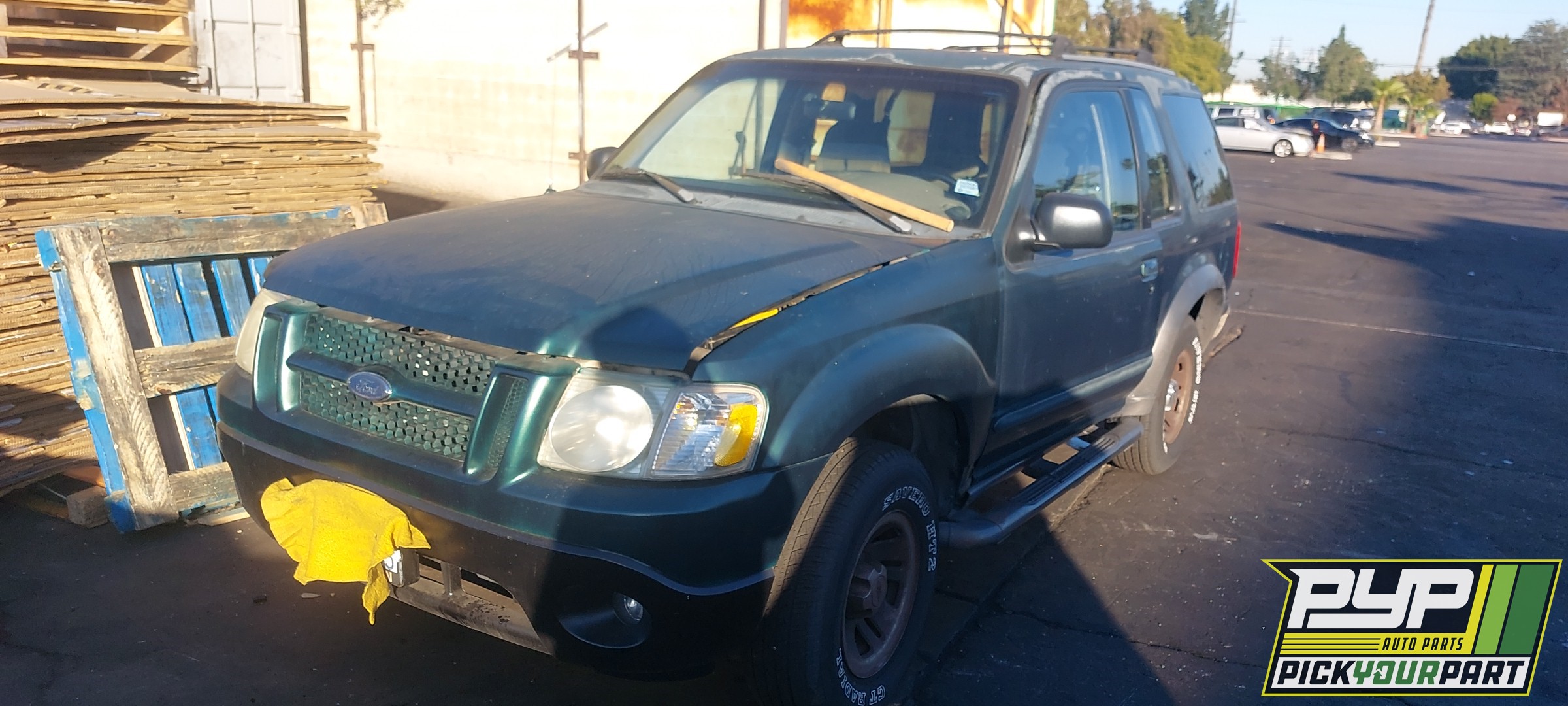 1999 FORD EXPLORER available for parts
