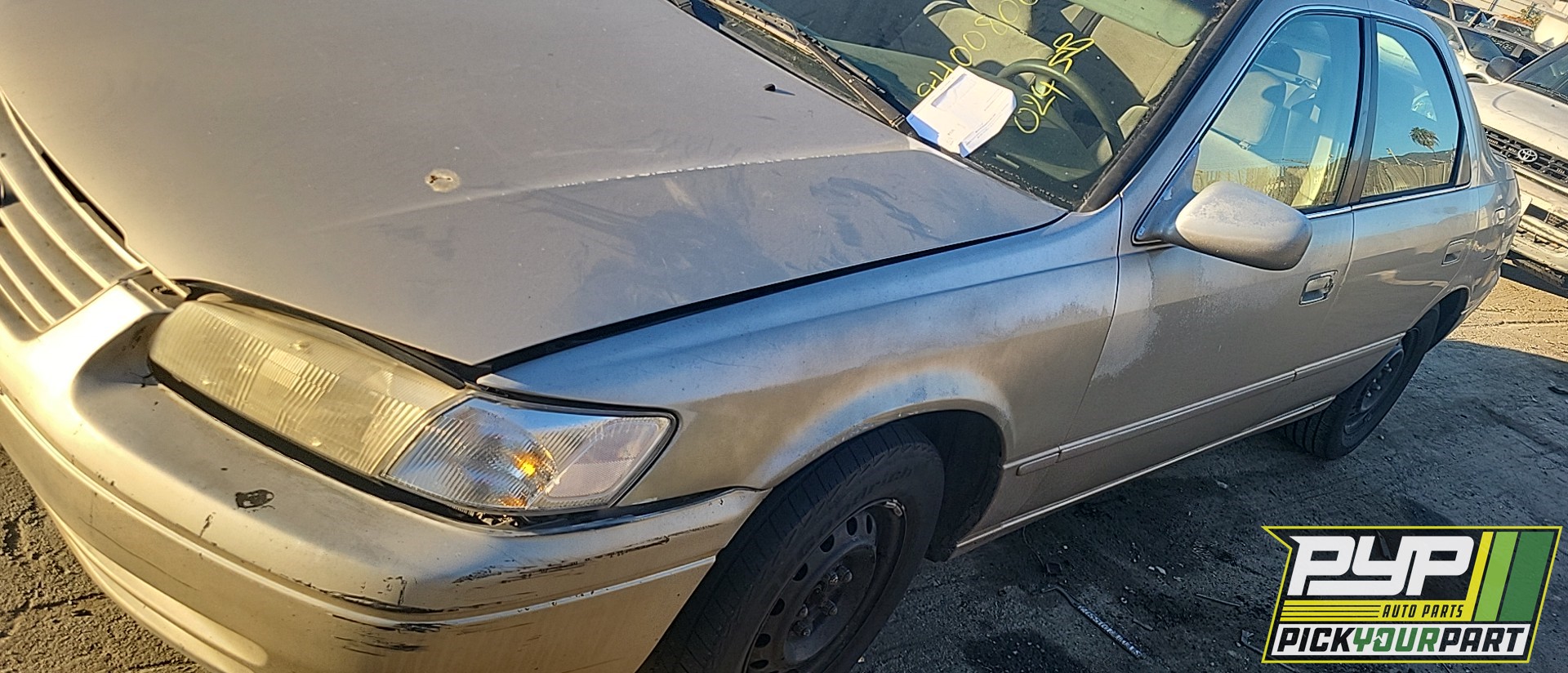 1998 TOYOTA CAMRY available for parts