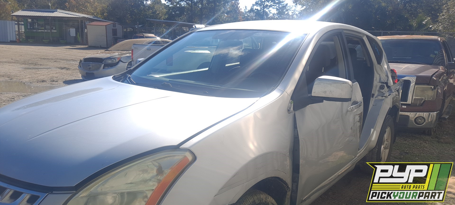 2013 NISSAN ROGUE available for parts