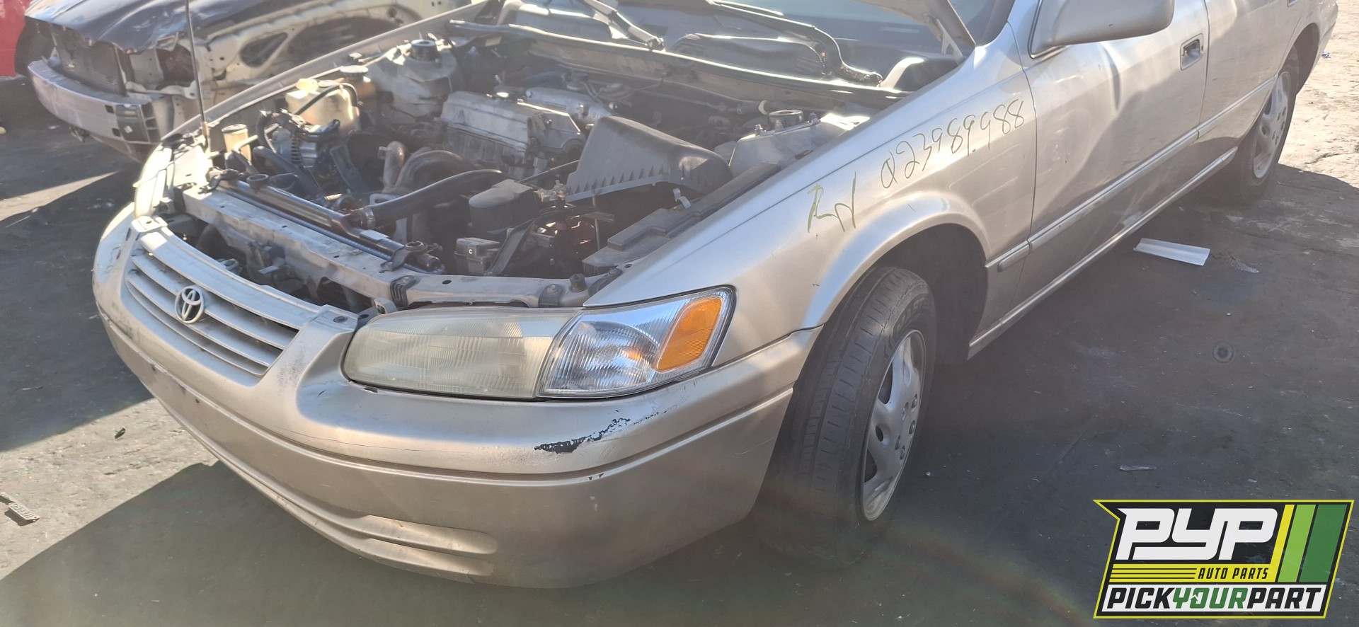 1999 TOYOTA CAMRY available for parts