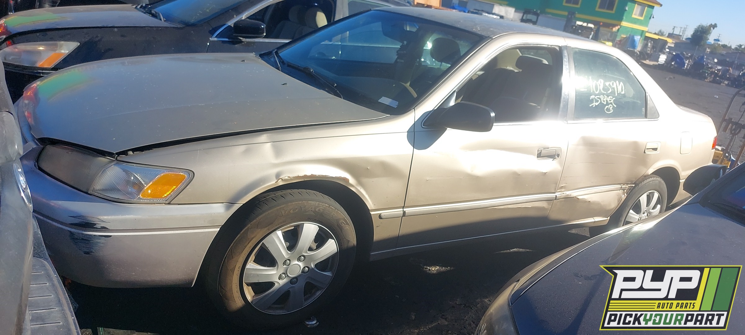 1998 TOYOTA CAMRY available for parts
