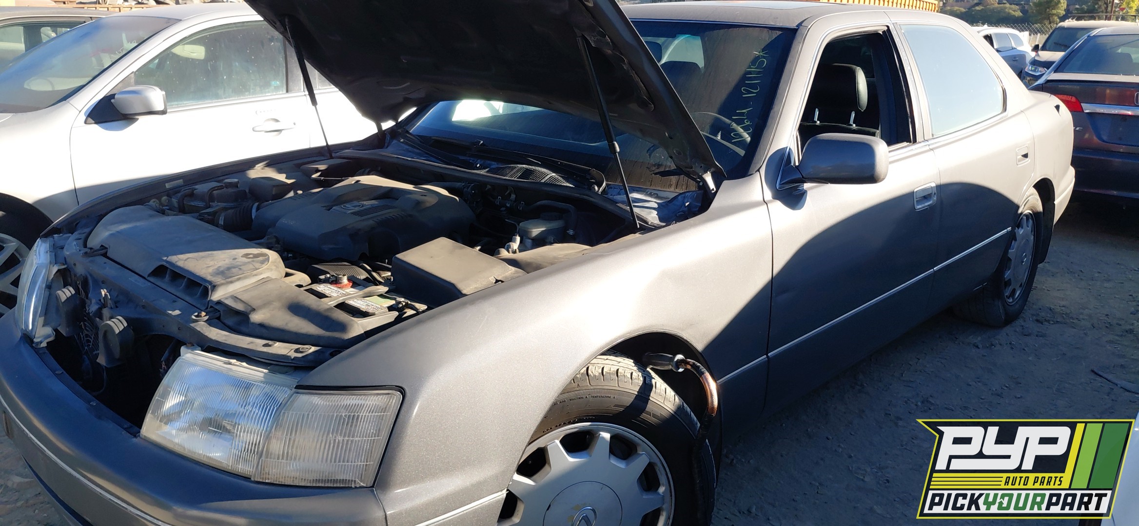 1995 LEXUS LS400 available for parts