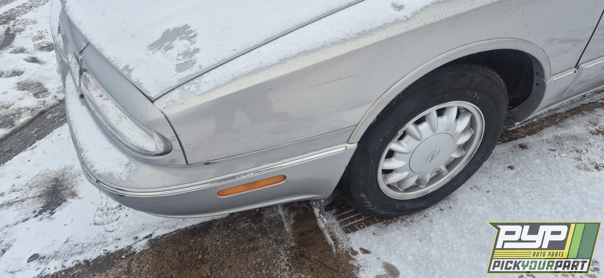 1997 OLDSMOBILE 88 available for parts