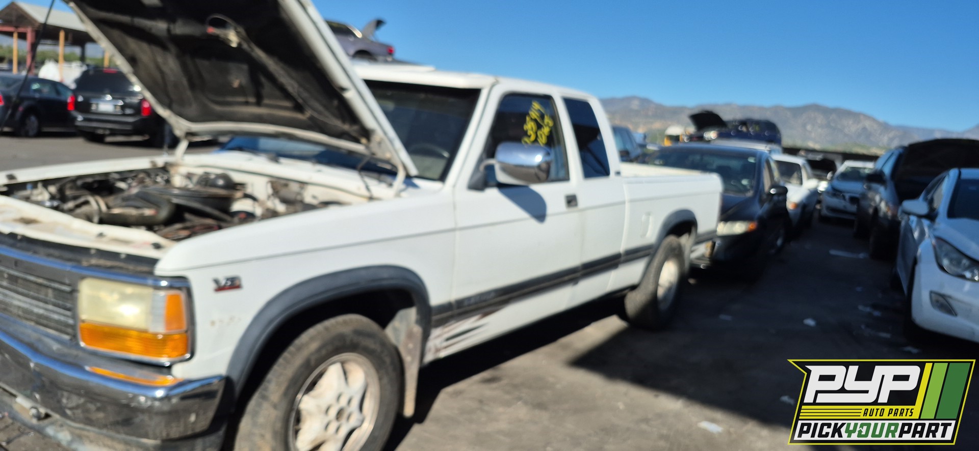 1994 DODGE DAKOTA available for parts
