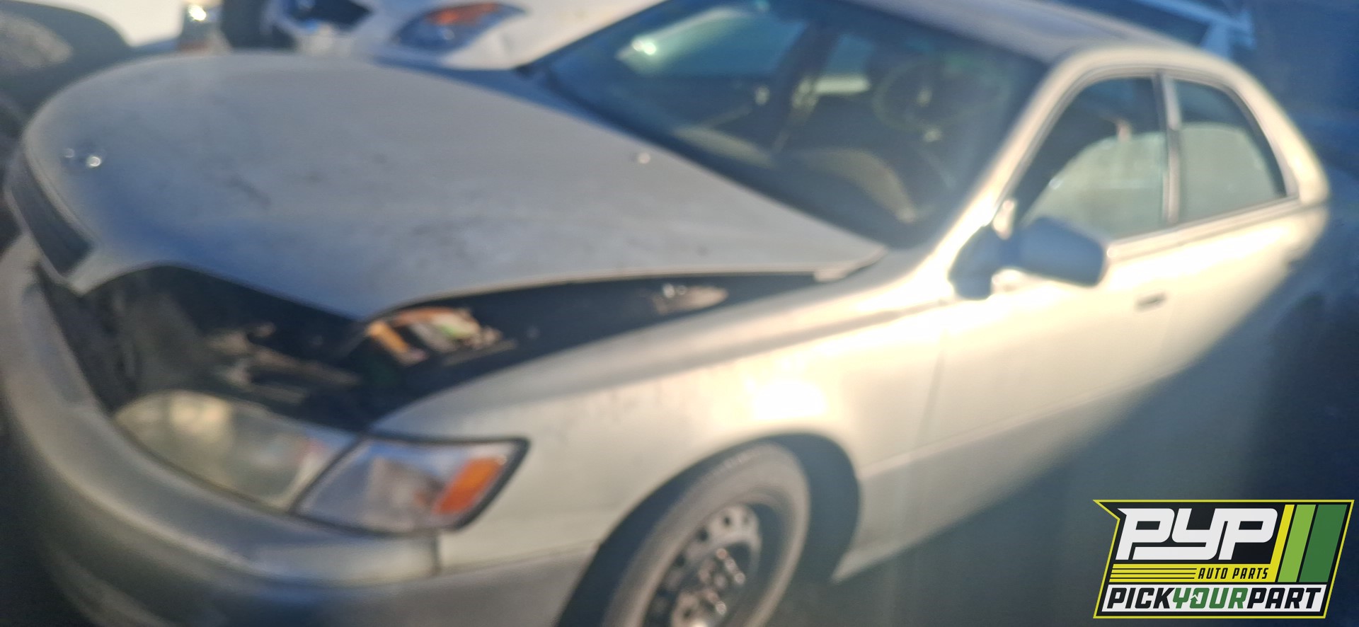 1999 LEXUS ES300 available for parts