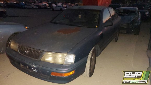 1995 TOYOTA AVALON available for parts