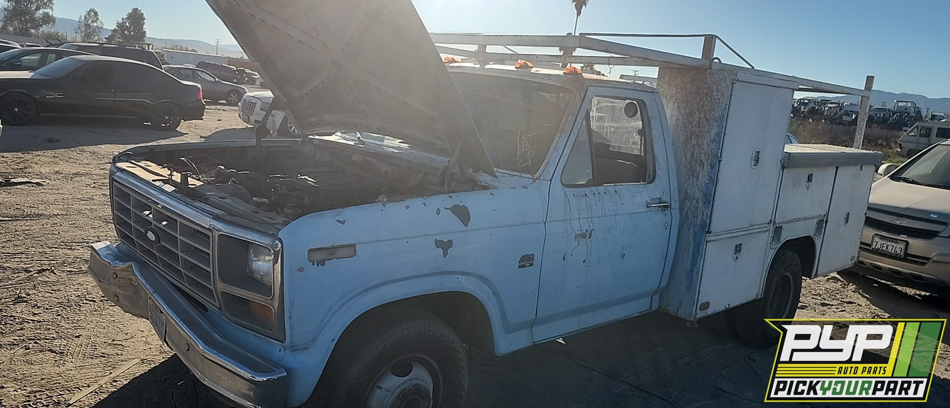 1986 FORD F-350 available for parts