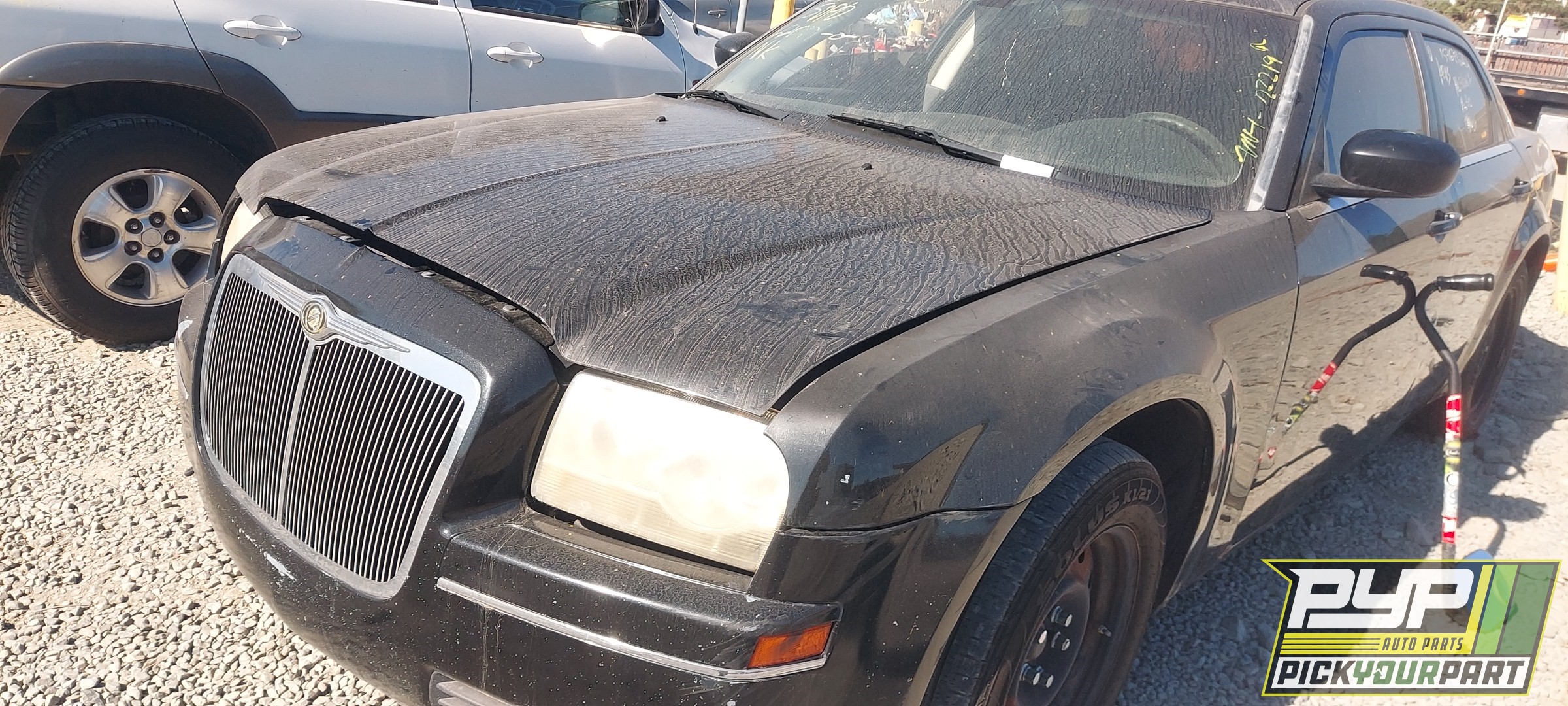 2008 CHRYSLER 300 available for parts