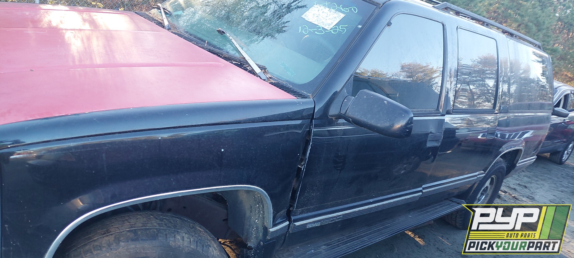 1997 GMC K1500 SUBURBAN partes disponibles