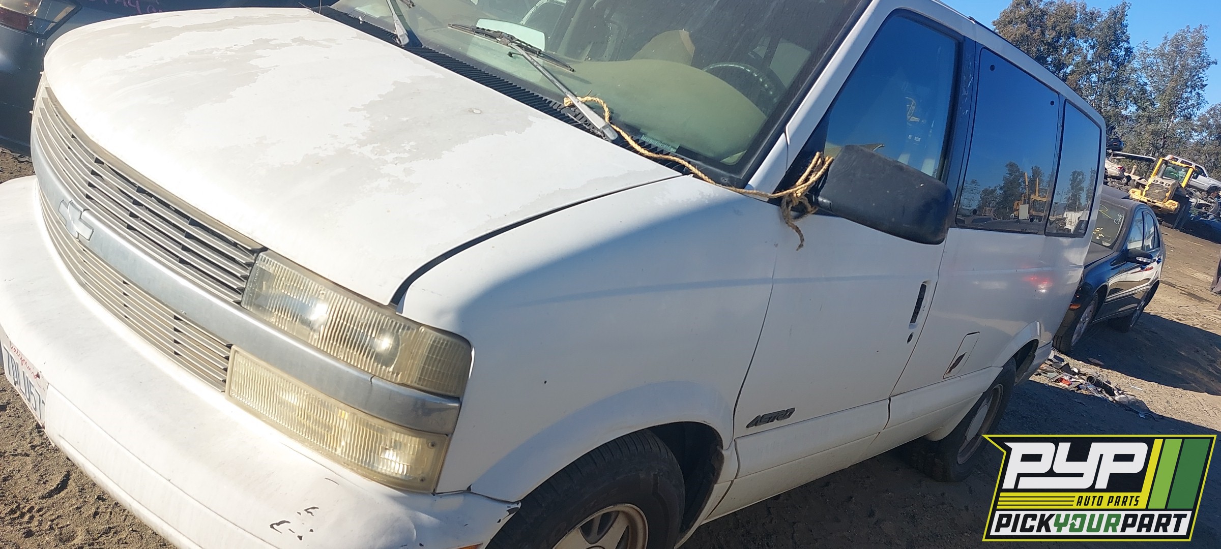 1998 CHEVROLET ASTRO available for parts