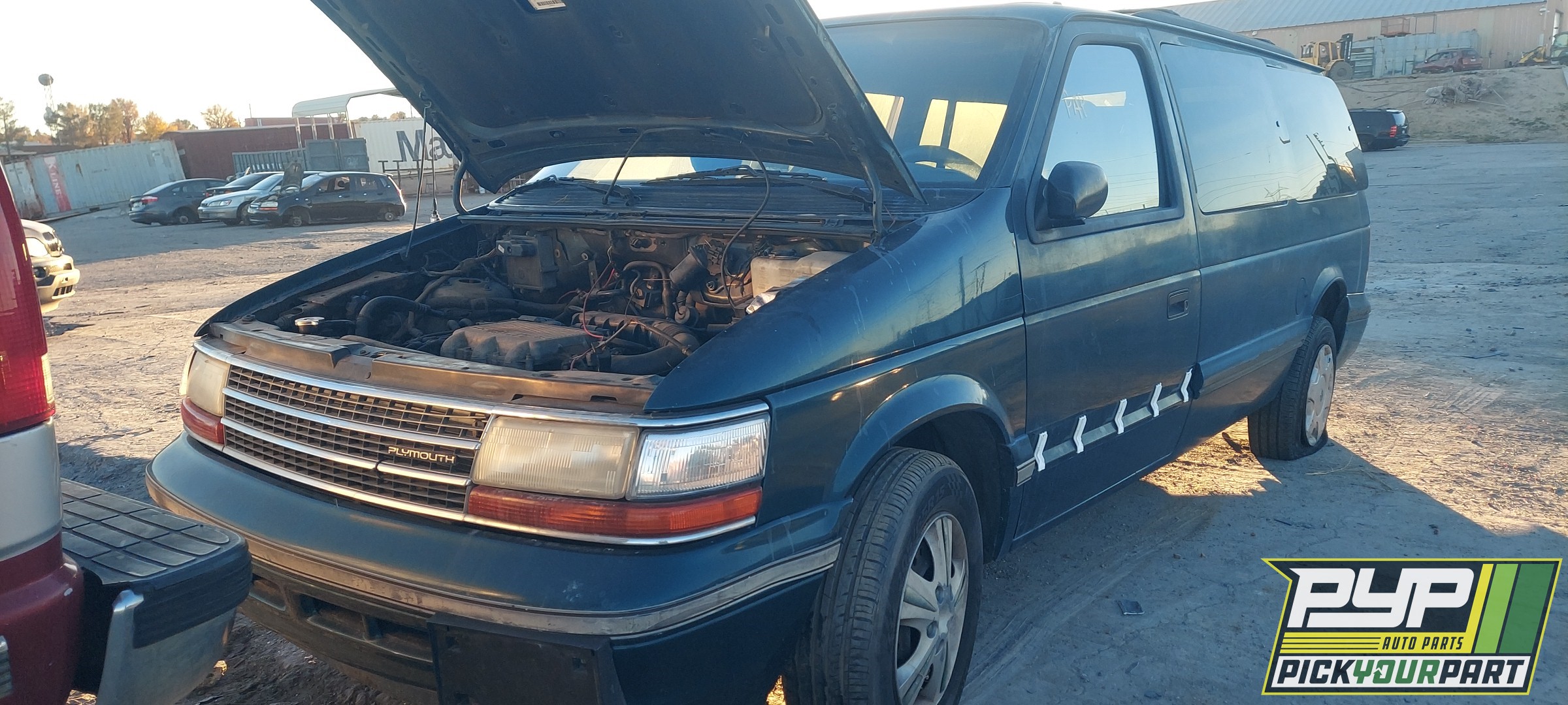 1994 PLYMOUTH GRAND VOYAGER available for parts