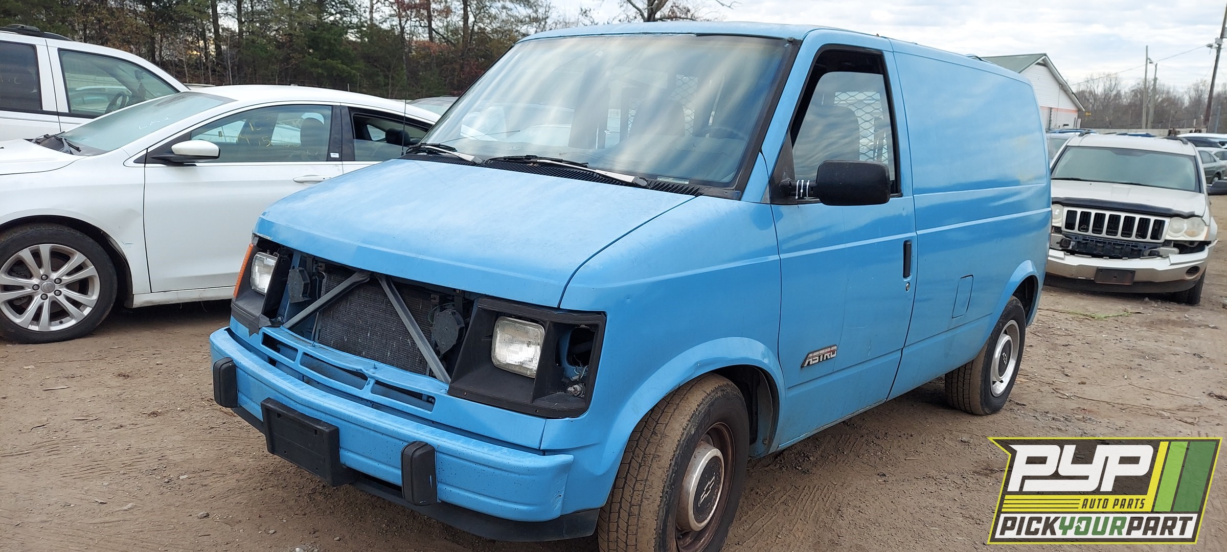 1992 CHEVROLET ASTRO available for parts