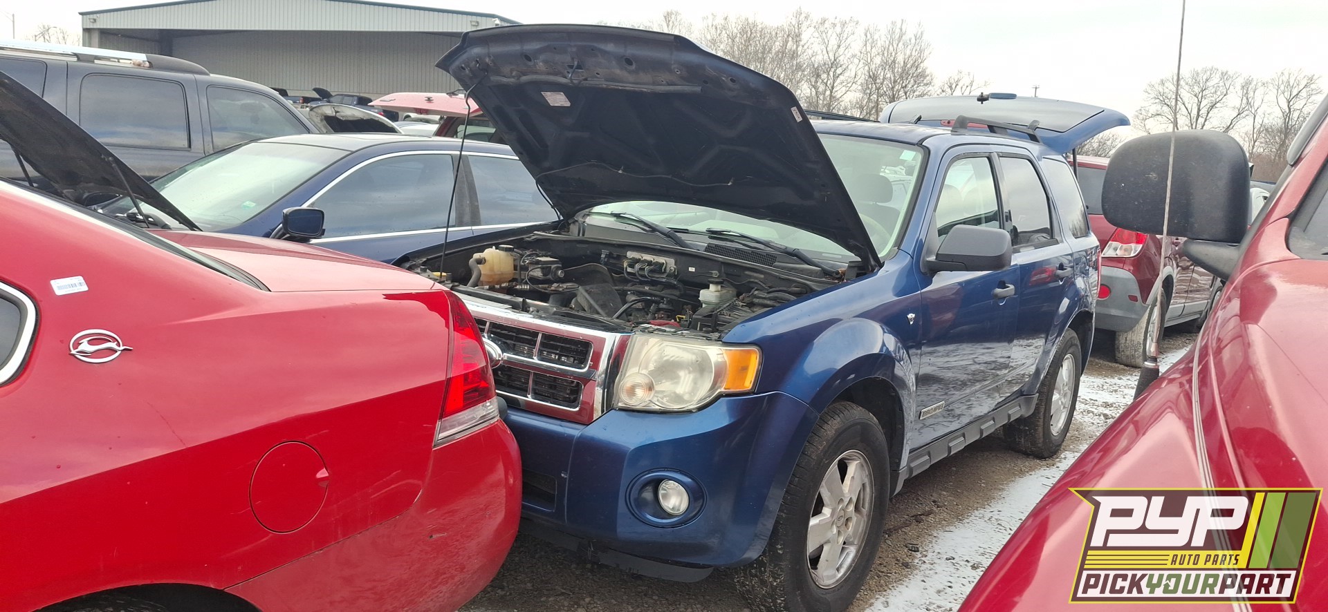 2008 FORD ESCAPE available for parts