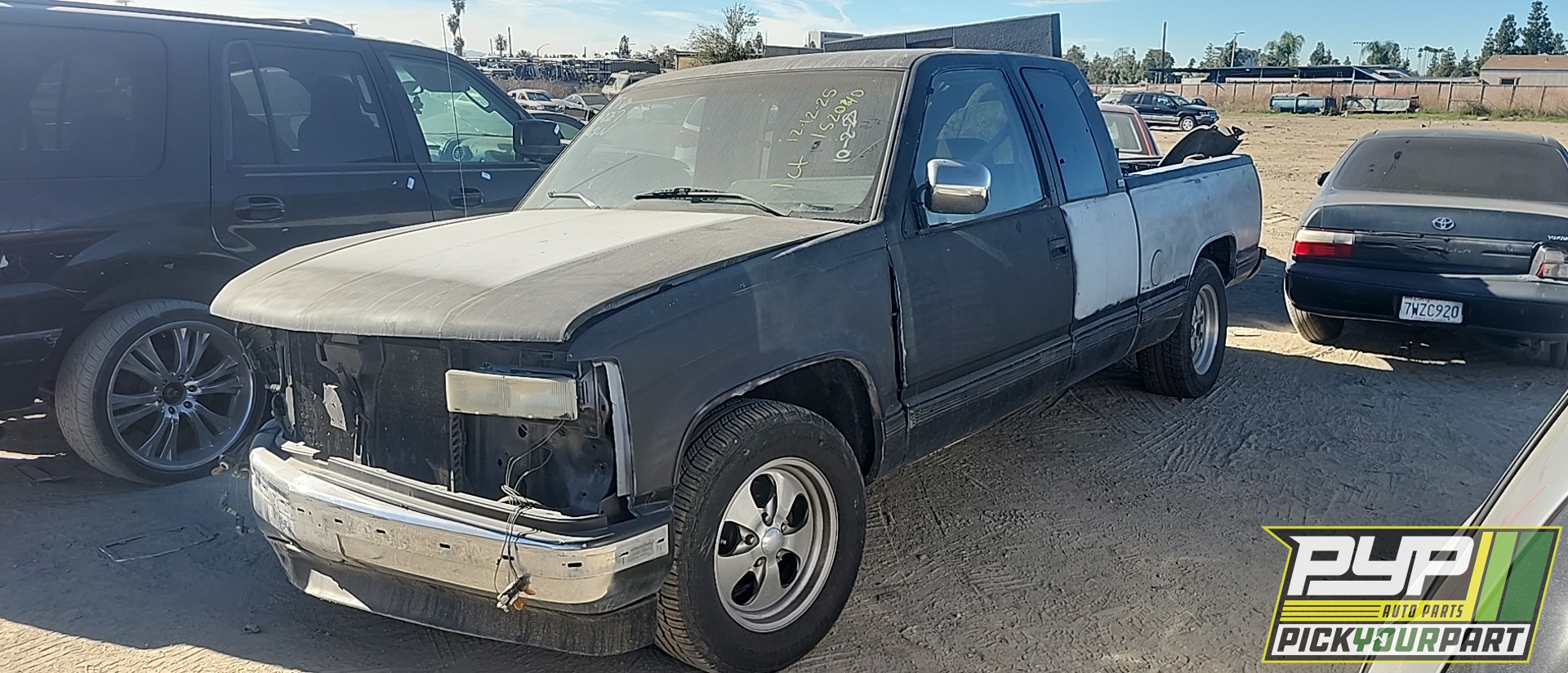 1992 CHEVROLET C1500 available for parts