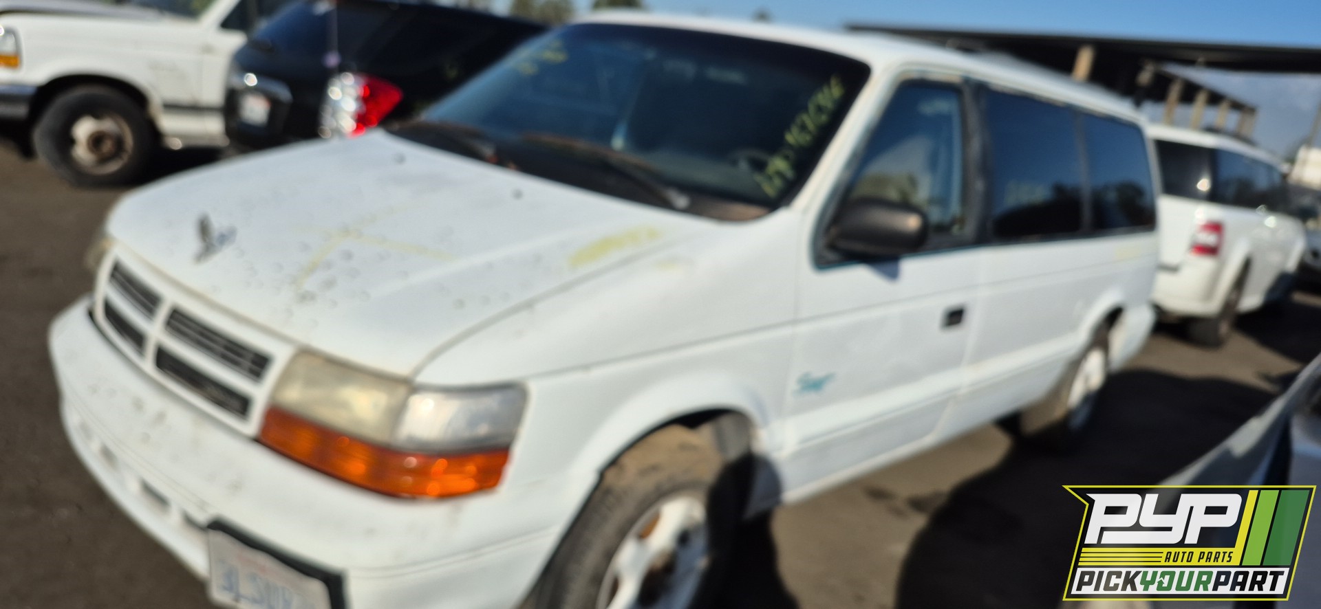 1995 DODGE GRAND CARAVAN available for parts