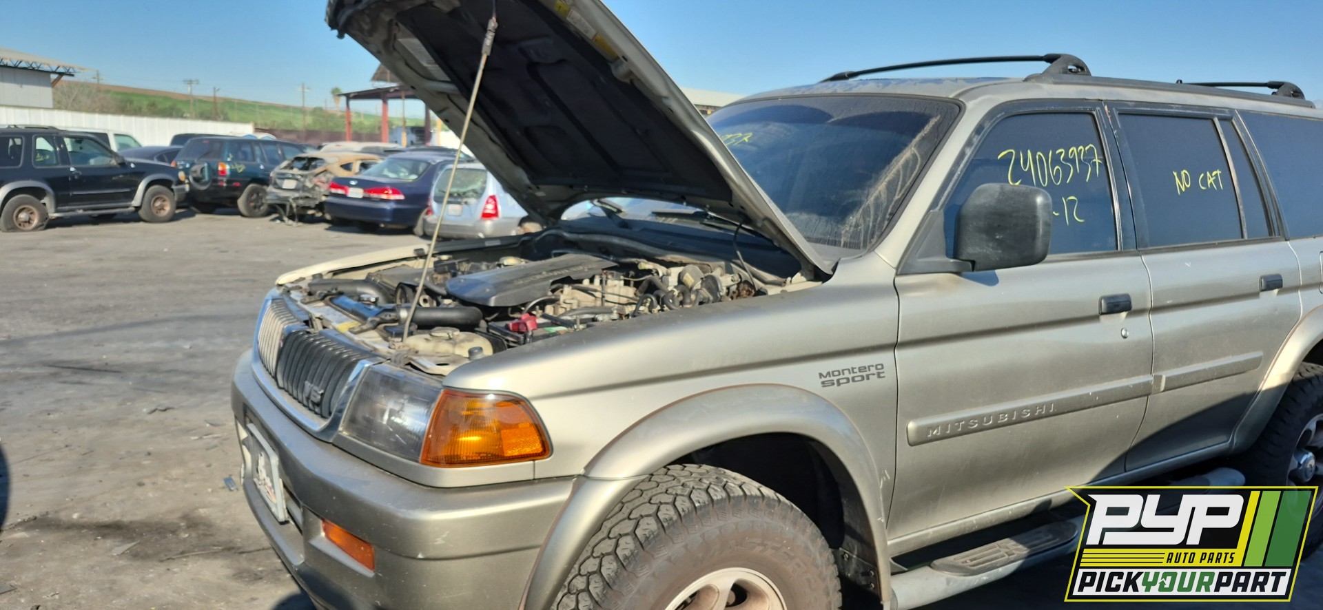 1999 MITSUBISHI MONTERO SPORT available for parts