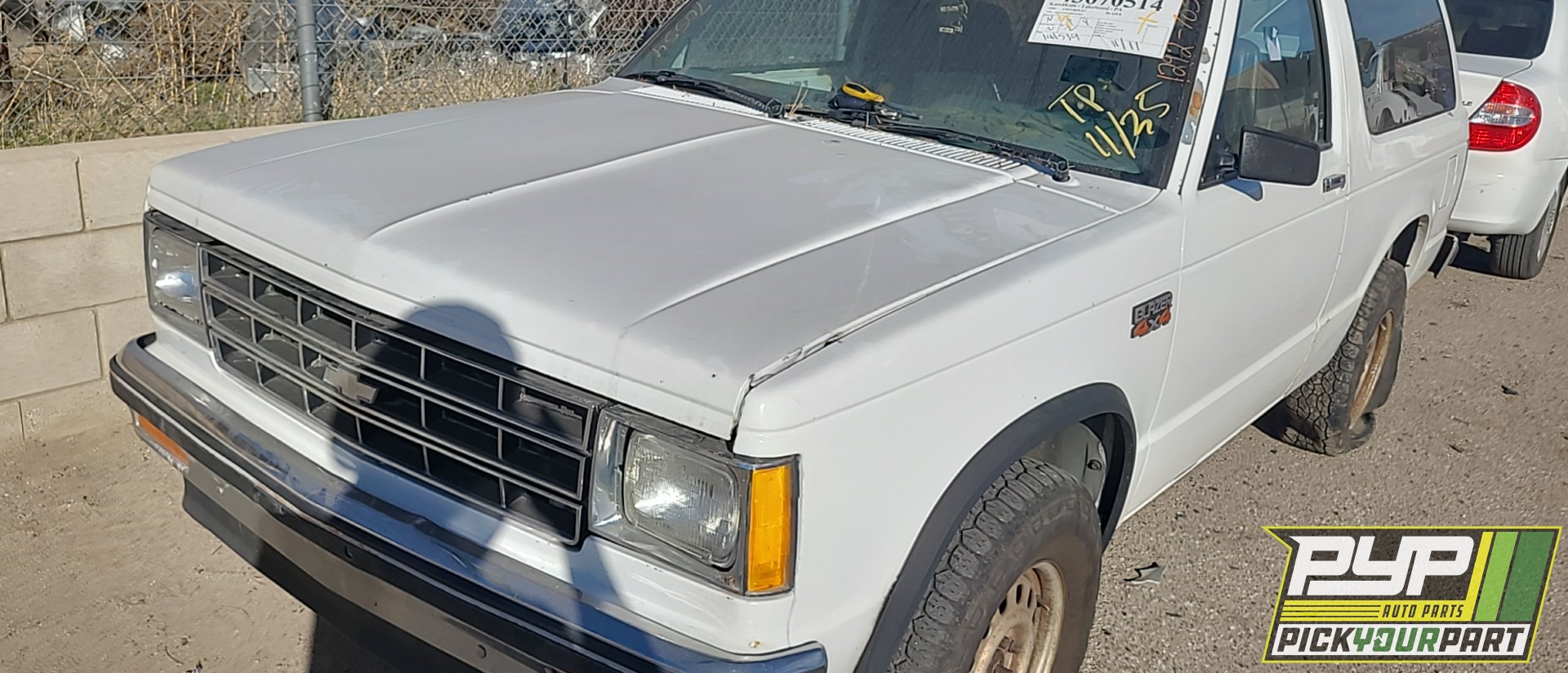 1989 CHEVROLET S10 BLAZER available for parts