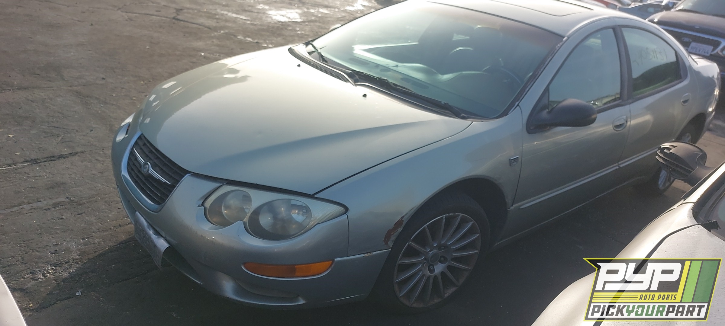 1999 CHRYSLER 300M partes disponibles