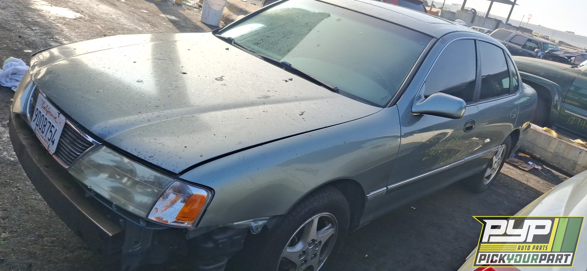 1998 TOYOTA AVALON available for parts