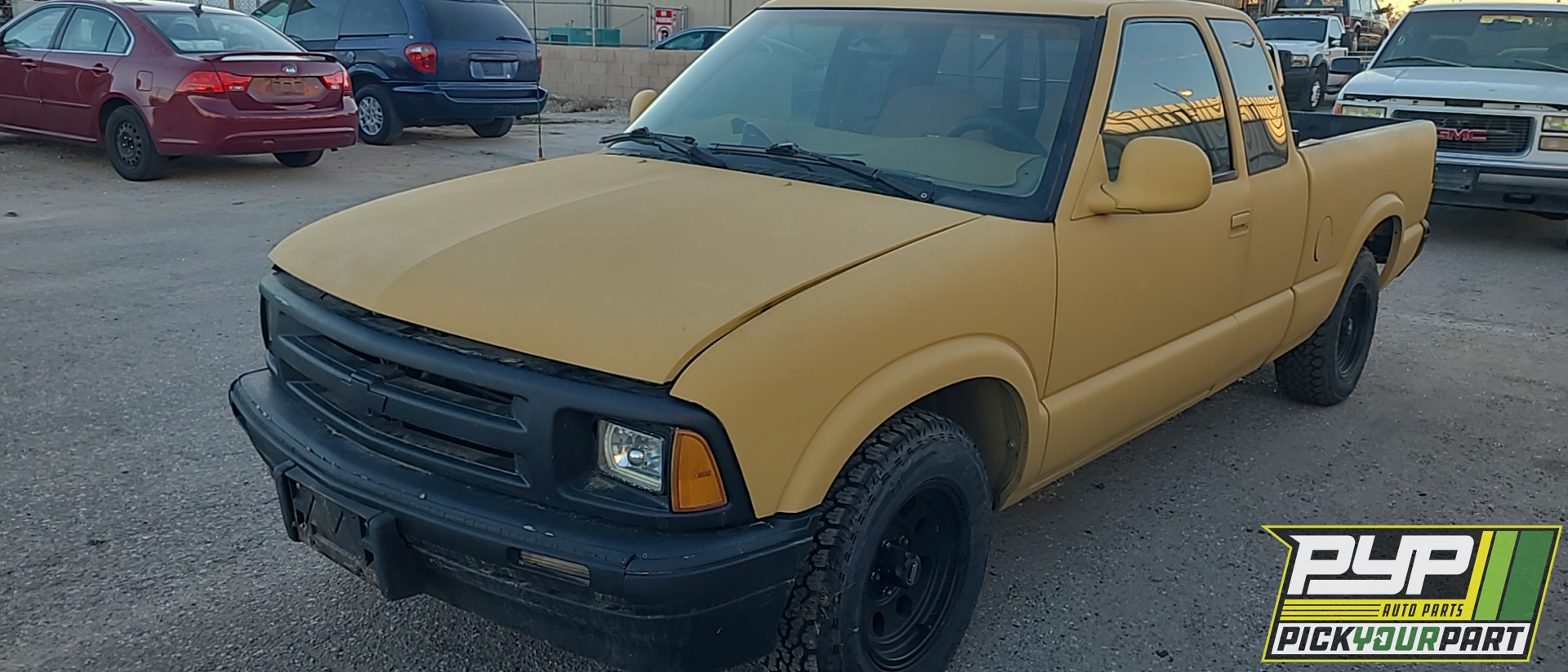1997 CHEVROLET S10 available for parts