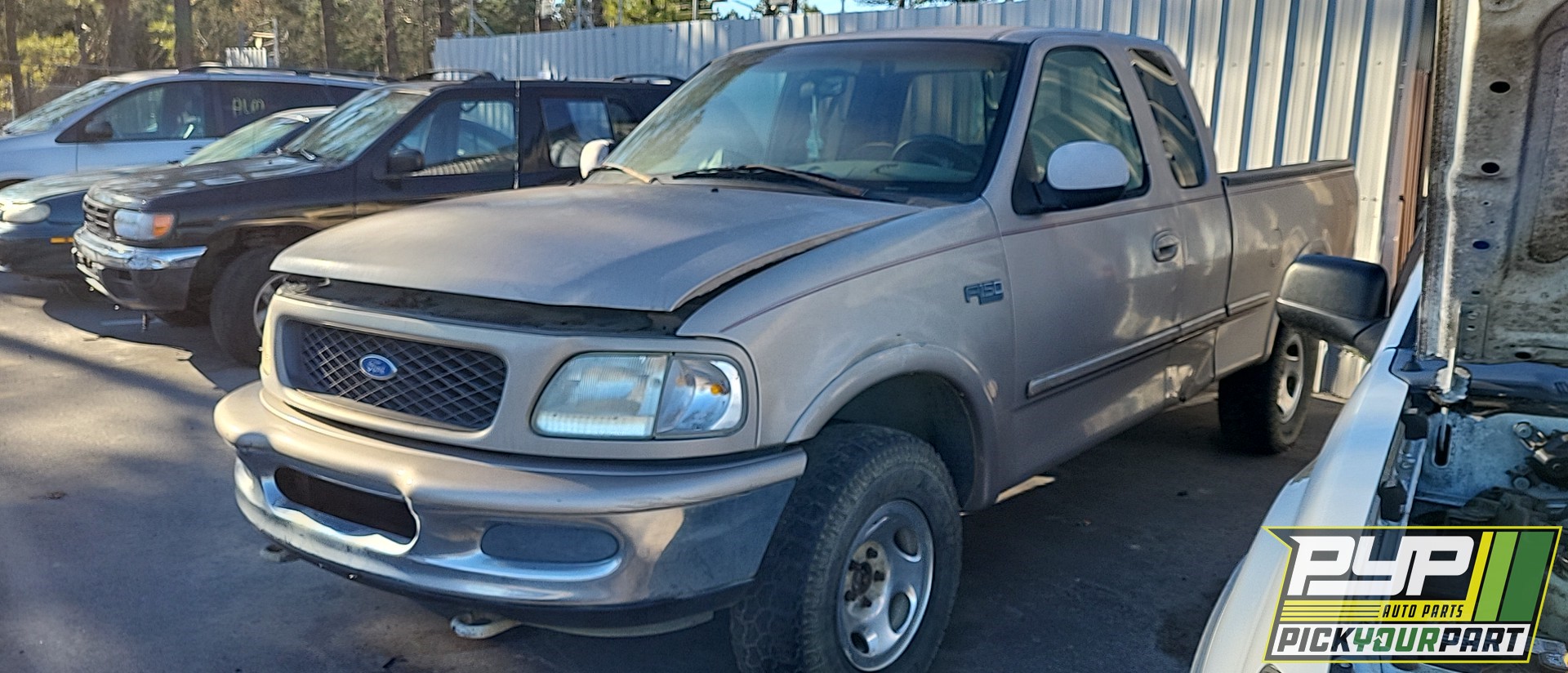 1997 FORD F-150 available for parts