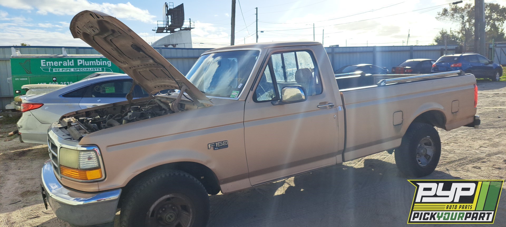 1995 FORD F-150 available for parts
