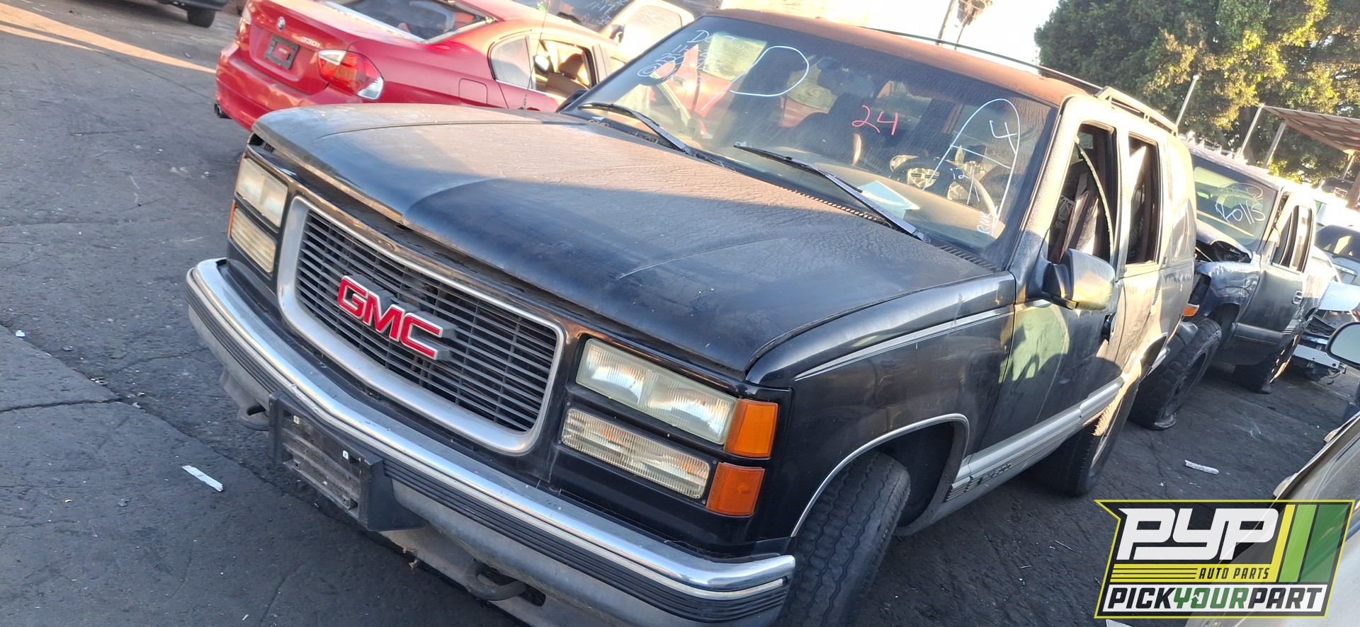 1996 GMC YUKON available for parts