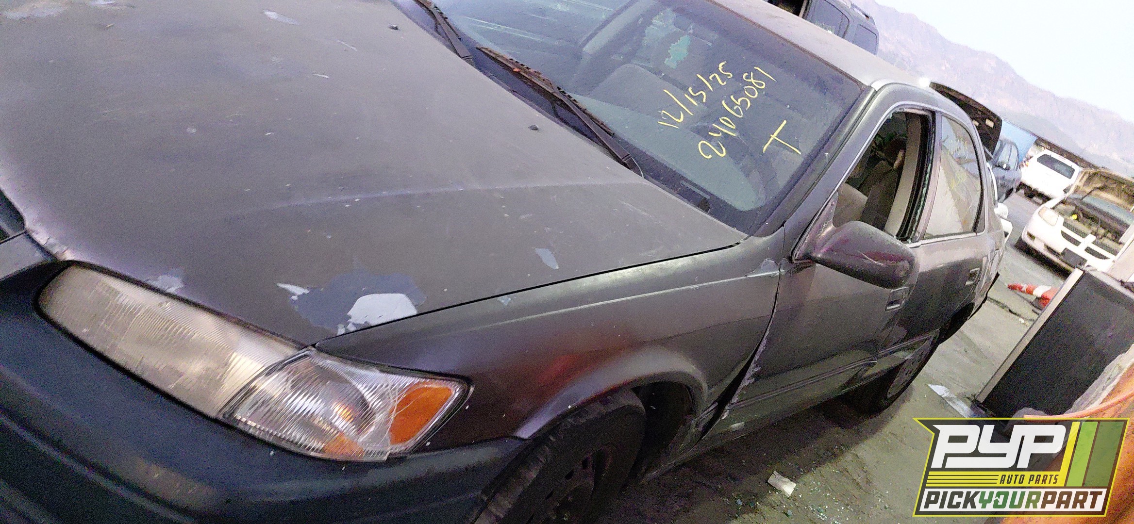 1999 TOYOTA CAMRY available for parts