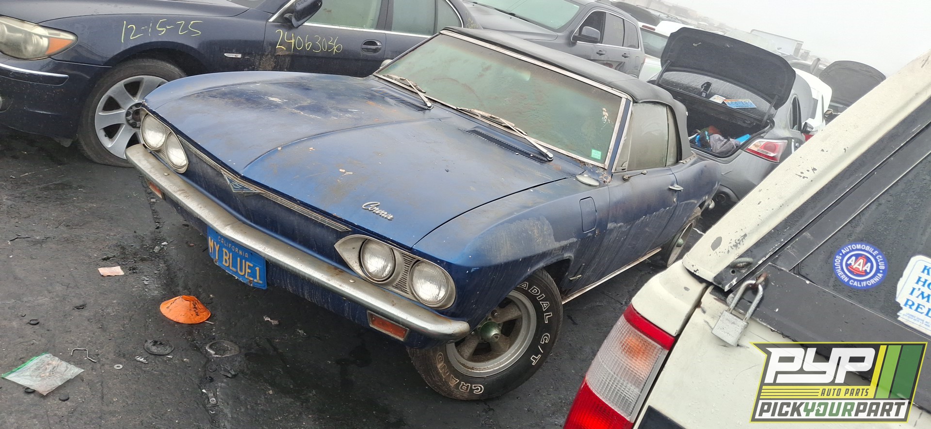 1961 CHEVROLET CORVAIR partes disponibles