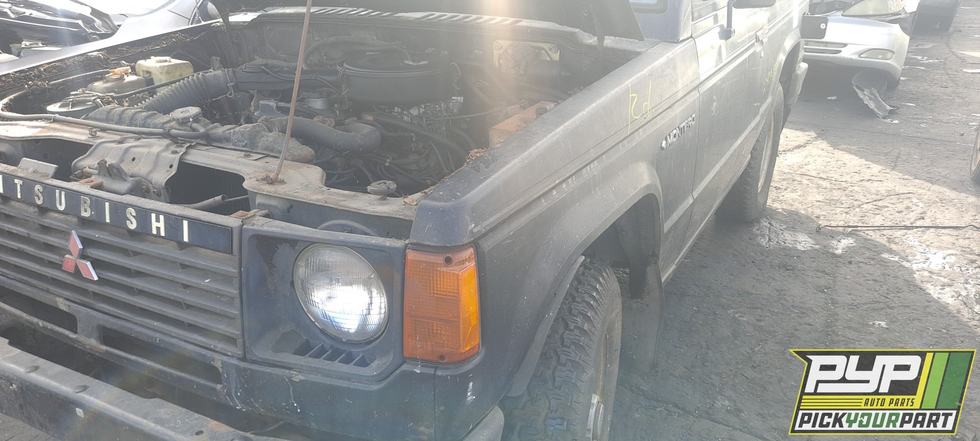 1987 MITSUBISHI MONTERO available for parts
