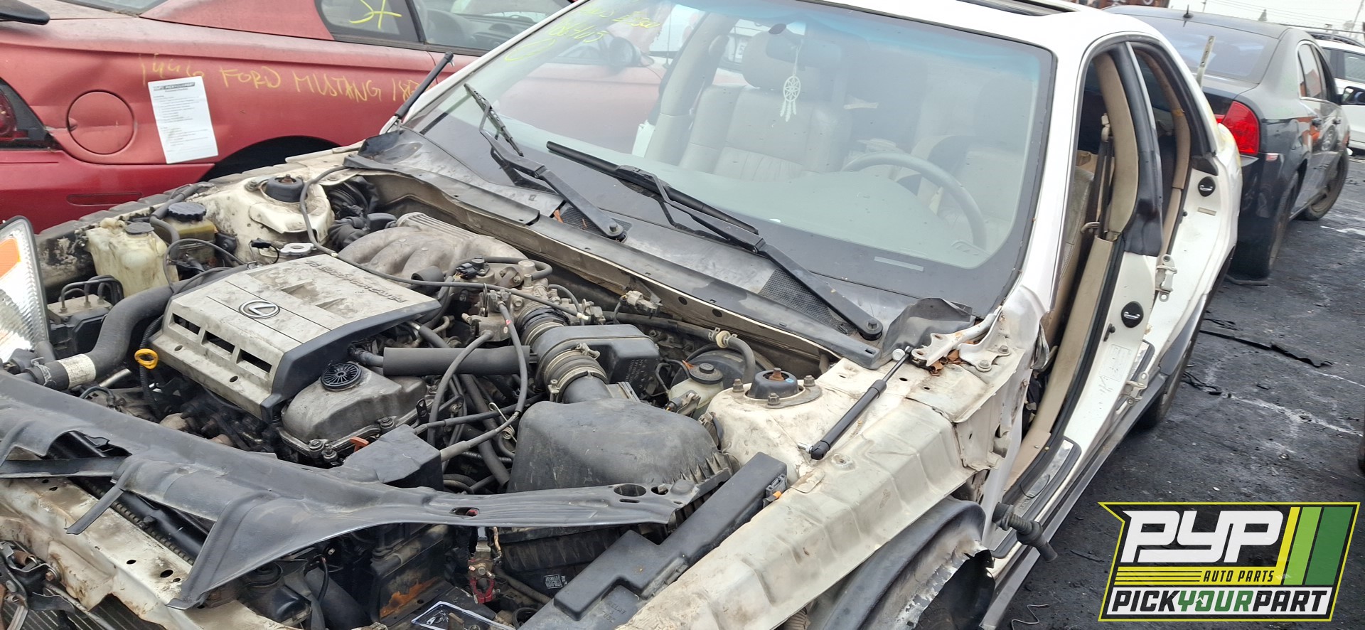 1997 LEXUS ES300 available for parts