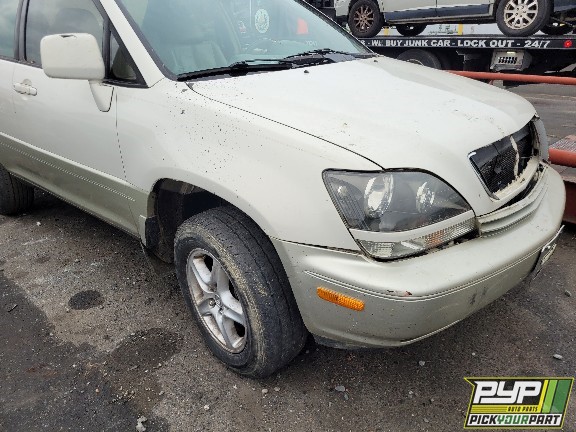 1999 LEXUS RX300 partes disponibles