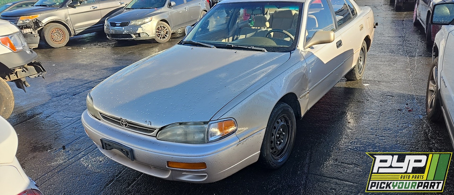 1995 TOYOTA CAMRY available for parts
