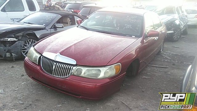 1999 LINCOLN TOWN CAR partes disponibles
