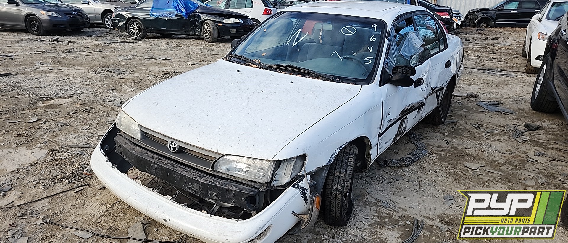 1995 TOYOTA COROLLA available for parts