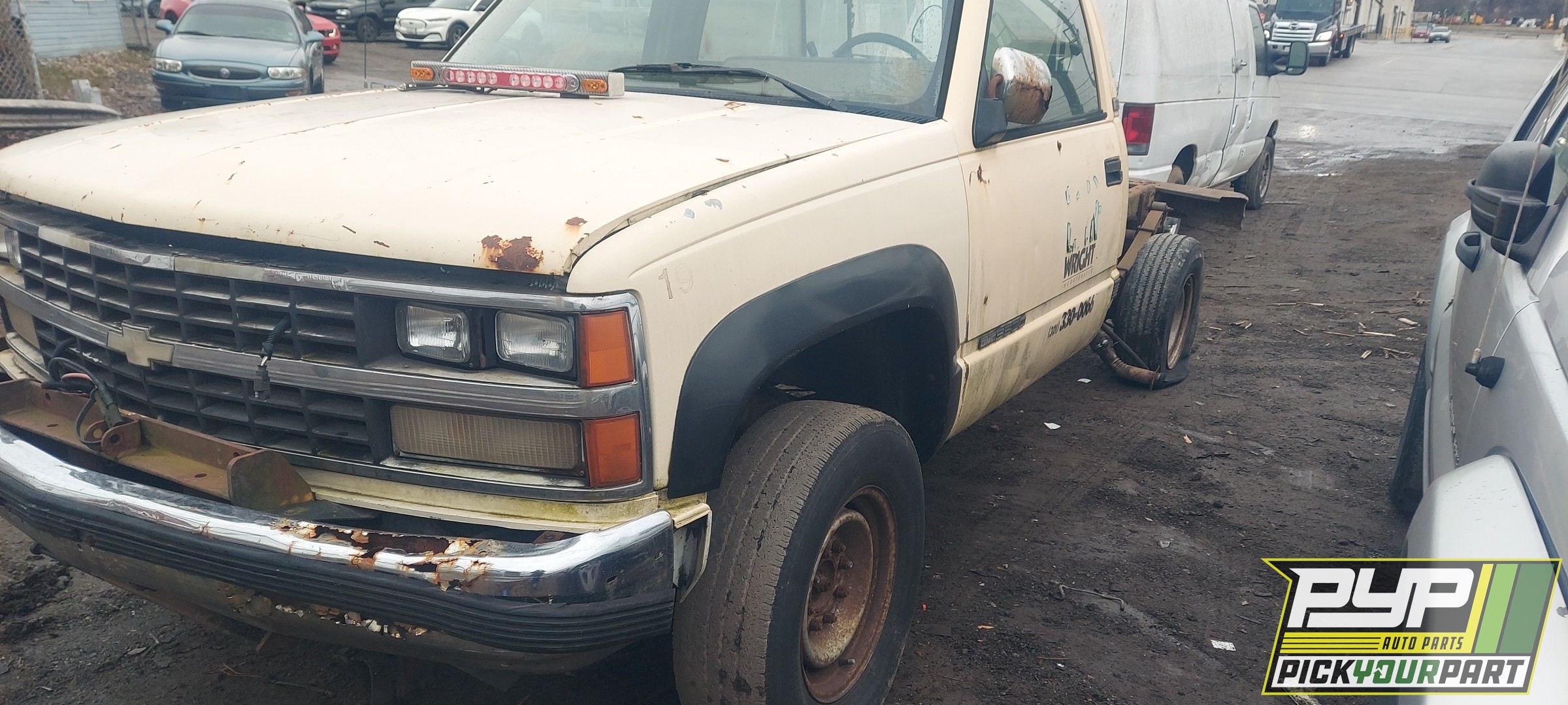 1989 CHEVROLET K2500 available for parts