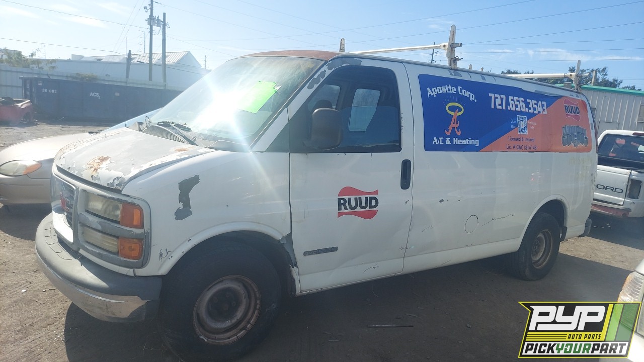 1998 GMC SAVANA 1500 available for parts