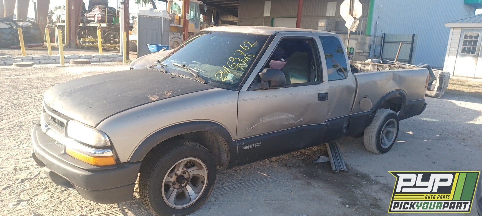 1998 CHEVROLET S10 available for parts