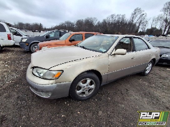1997 LEXUS ES300 available for parts