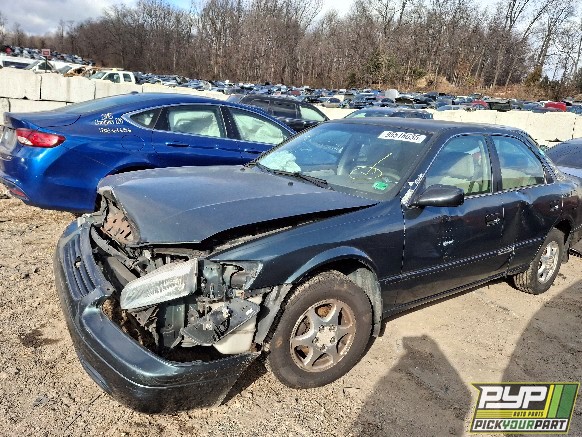 1998 TOYOTA CAMRY available for parts