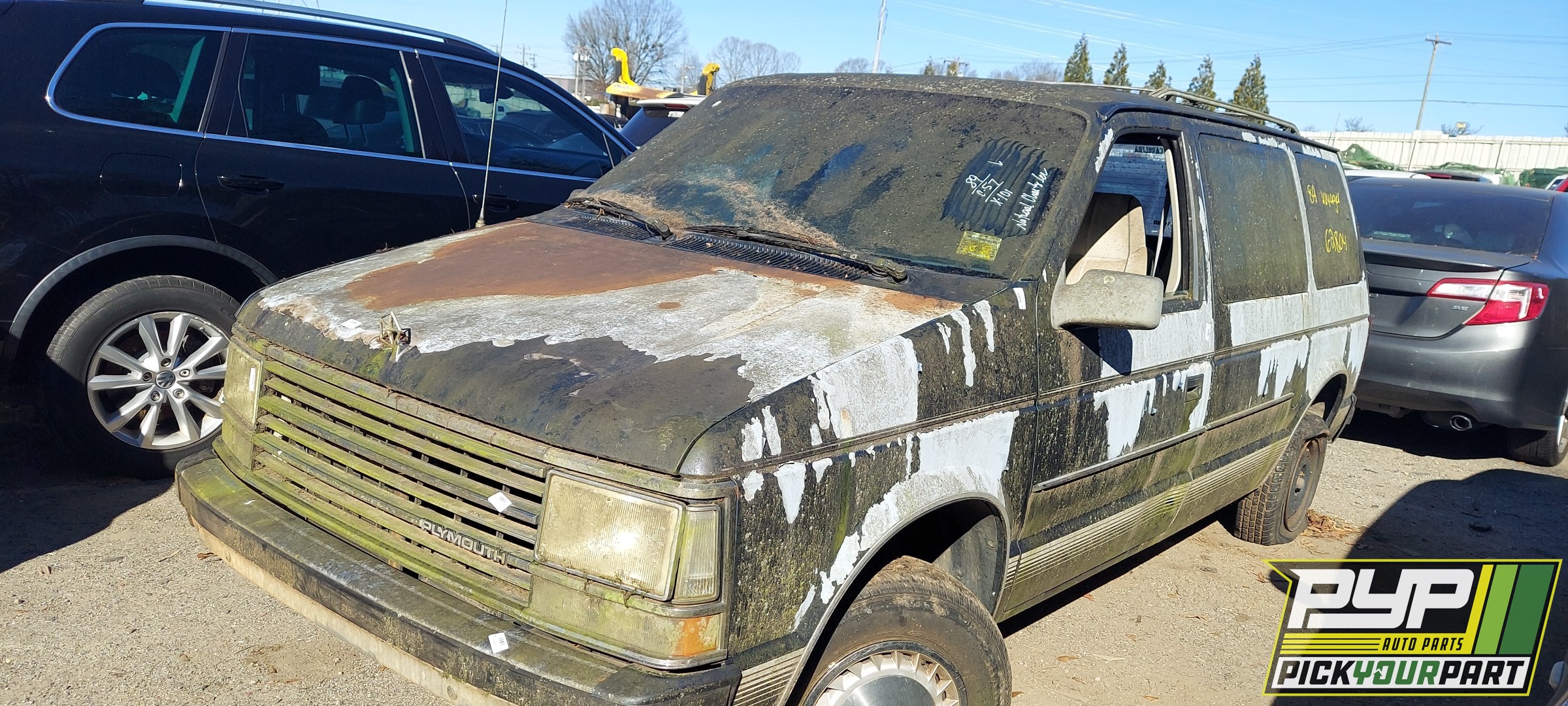 1989 PLYMOUTH VOYAGER available for parts